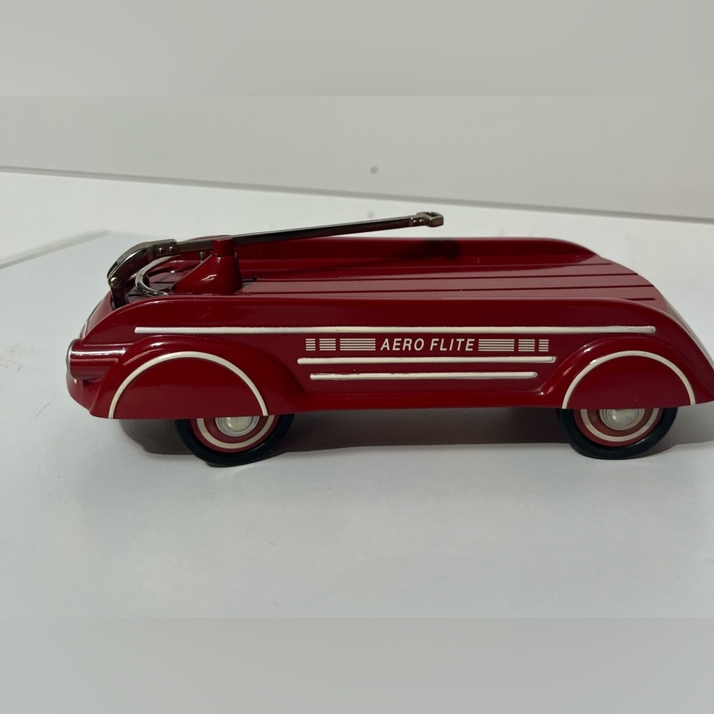 Hallmark 1940 Aero Flite Wagon replica - Picture 2 of 9